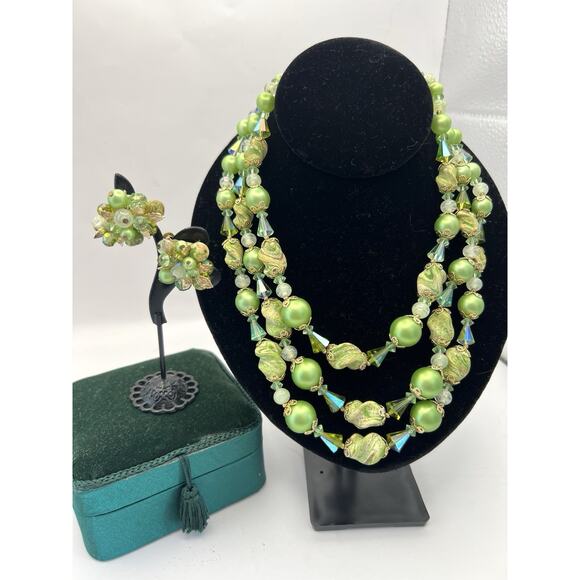 Vendome uranium Green Necklace Earrings Austrian Crystal Swirled Beads Pearl - Picture 2 of 11